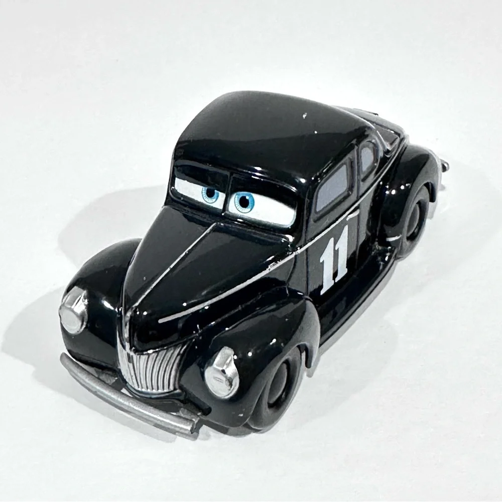 Disney Store Cars 3 Heyday Junior Moon #11 Deluxe 1:43 Die-cast